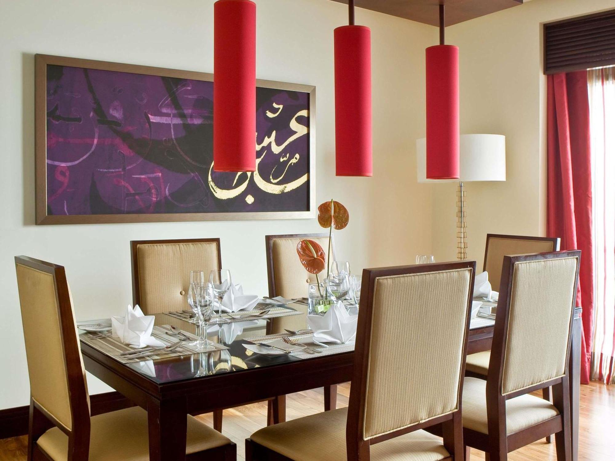 Opera Suite with Sea View - Club Access (4 Adults)